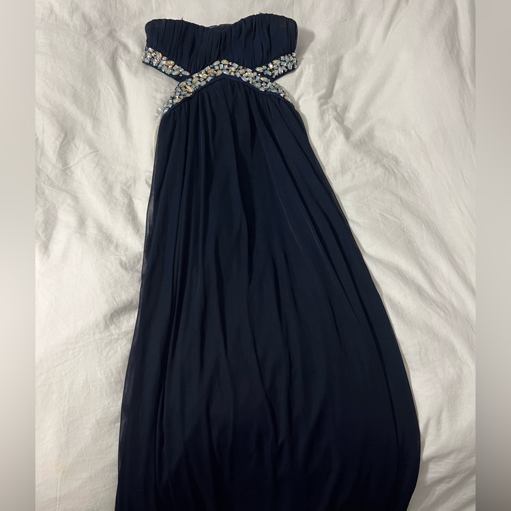 Elegant Navy Blue Strapless Prom Gown